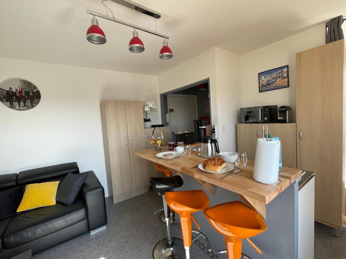 Appartement Chaleureux , Cosy, Bien Equipe Et Bien Place Sedan Dış mekan fotoğraf